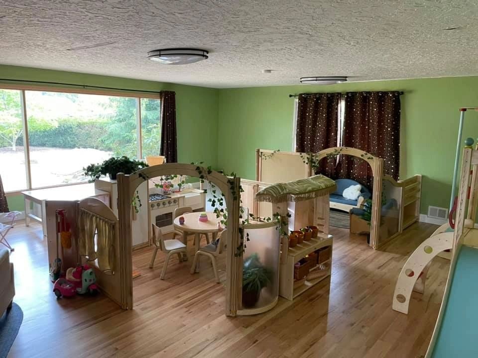 Children at Precious Cargo Keizer Center